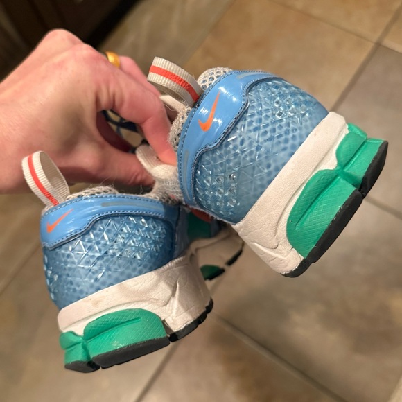 Nike Vomero 5 Sz 5.5 - Picture 6 of 14